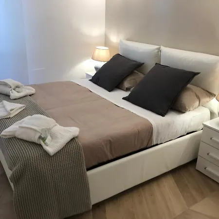 Apartment The Break - Via Veneto Charming
